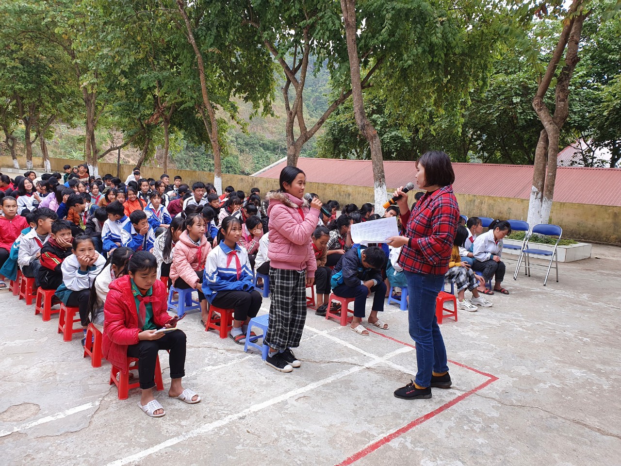 Diễn đàn văn hóa ứng xử học đường của trường THCS xã Nà Nhạn