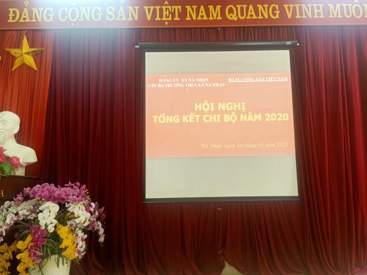 Hội nghị tổng kết chi bộ Đảng năm 2020 của trường THCS xã Nà Nhạn