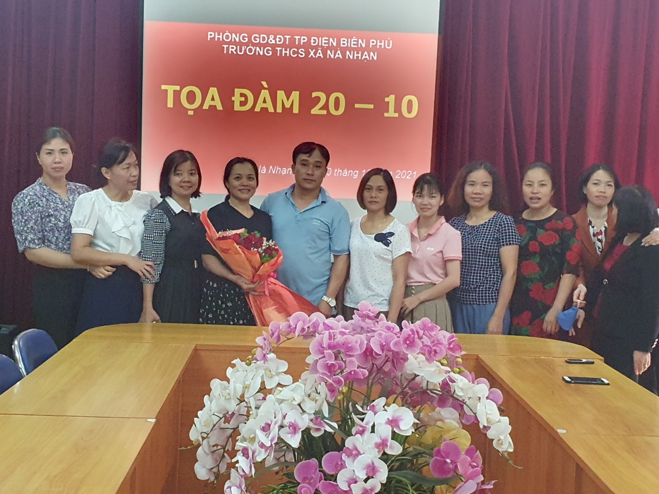 Ngày phụ nữ Việt Nam 20/10, ngày chúng ta dành để tôn vinh người phụ nữ về những thiên chức cao quý.