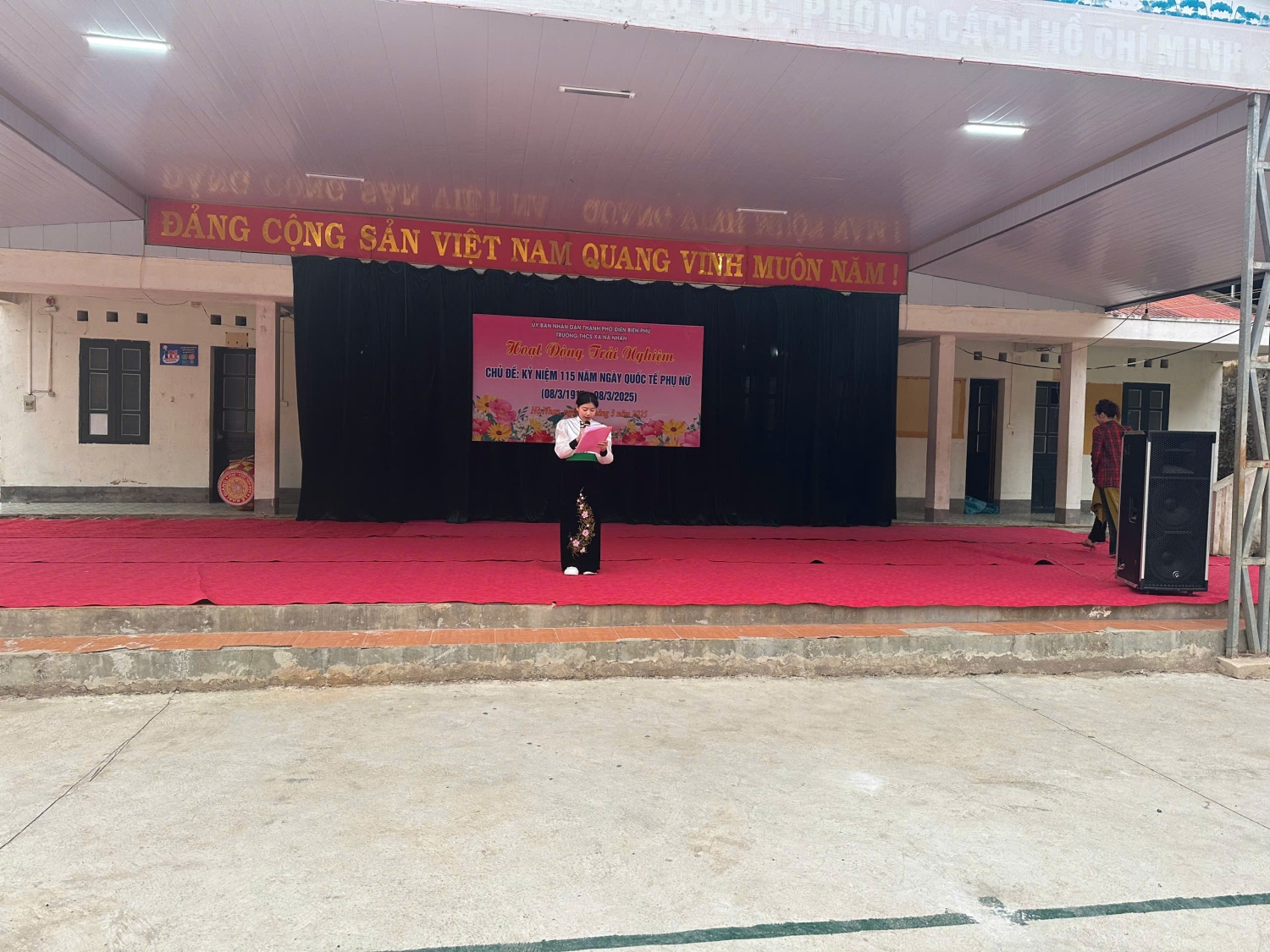 Trường THCS xã Nà Nhạn tổ chức buổi hoạt động trải nghiệm tháng 3 với chủ đề: Kỷ niệm 115 năm ngày quốc tế phụ nữ (8/3/ 1910 - 8/3/2025).